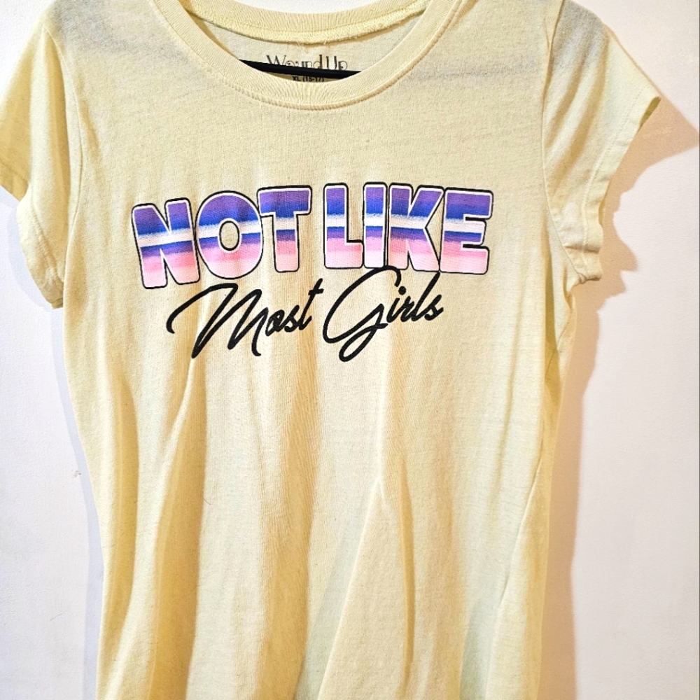 Yellow tee shirt